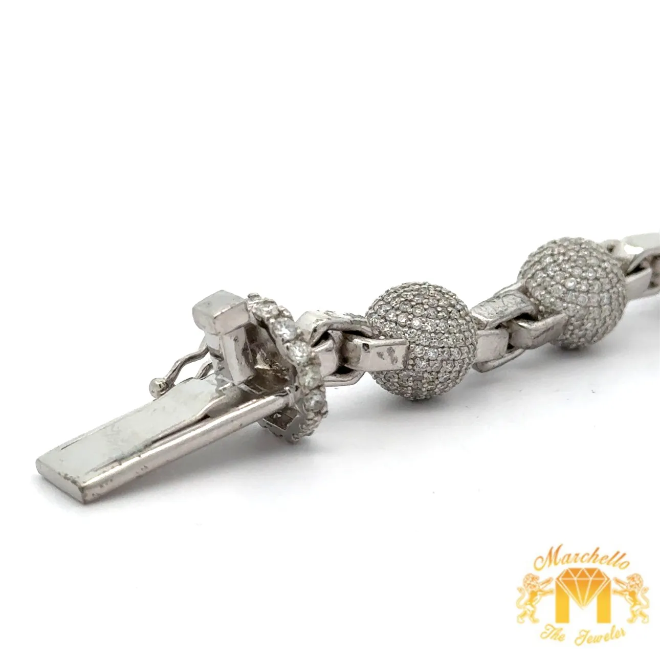 18ct diamonds 14k White Gold 54 grams Beaded Bracelet with Round Diamonds