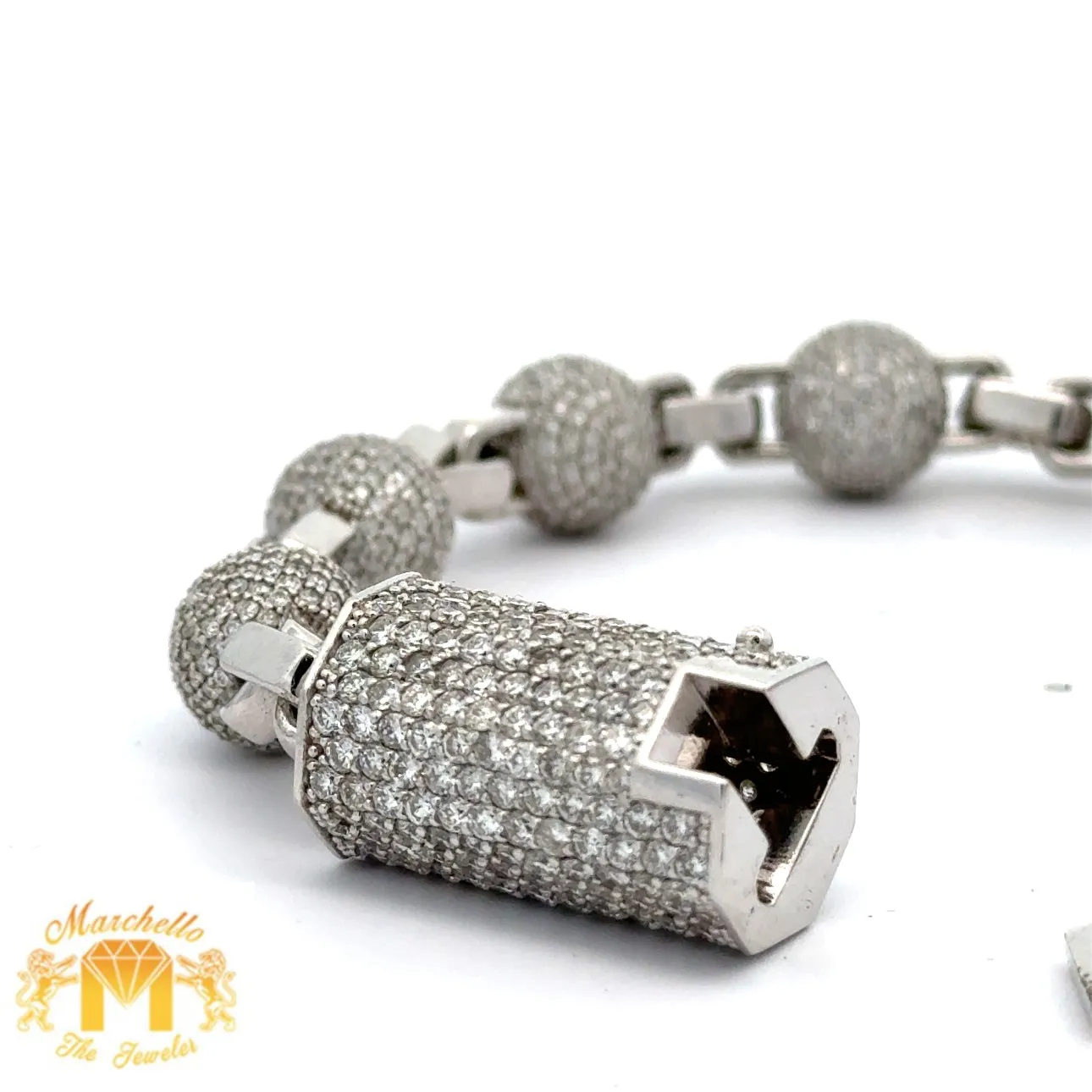 18ct diamonds 14k White Gold 54 grams Beaded Bracelet with Round Diamonds