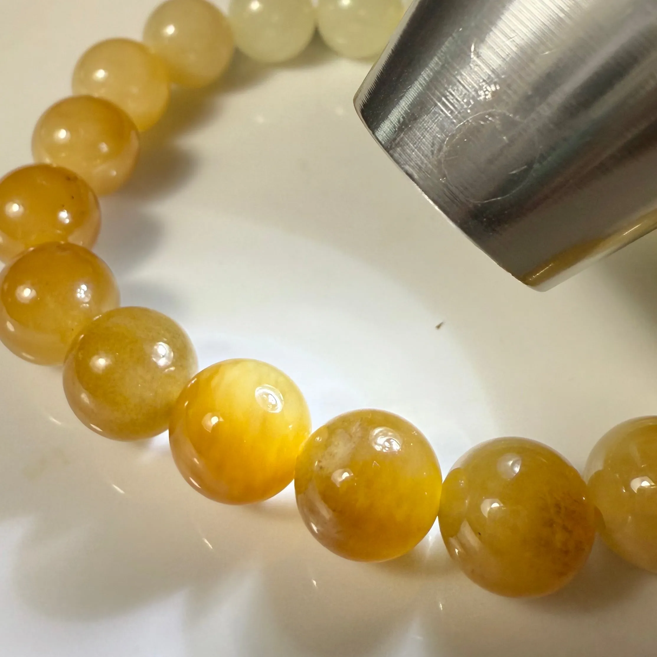 Certified Sugar brown to white gradient Hetian jade bracelet 10mm beads 6.5 inch