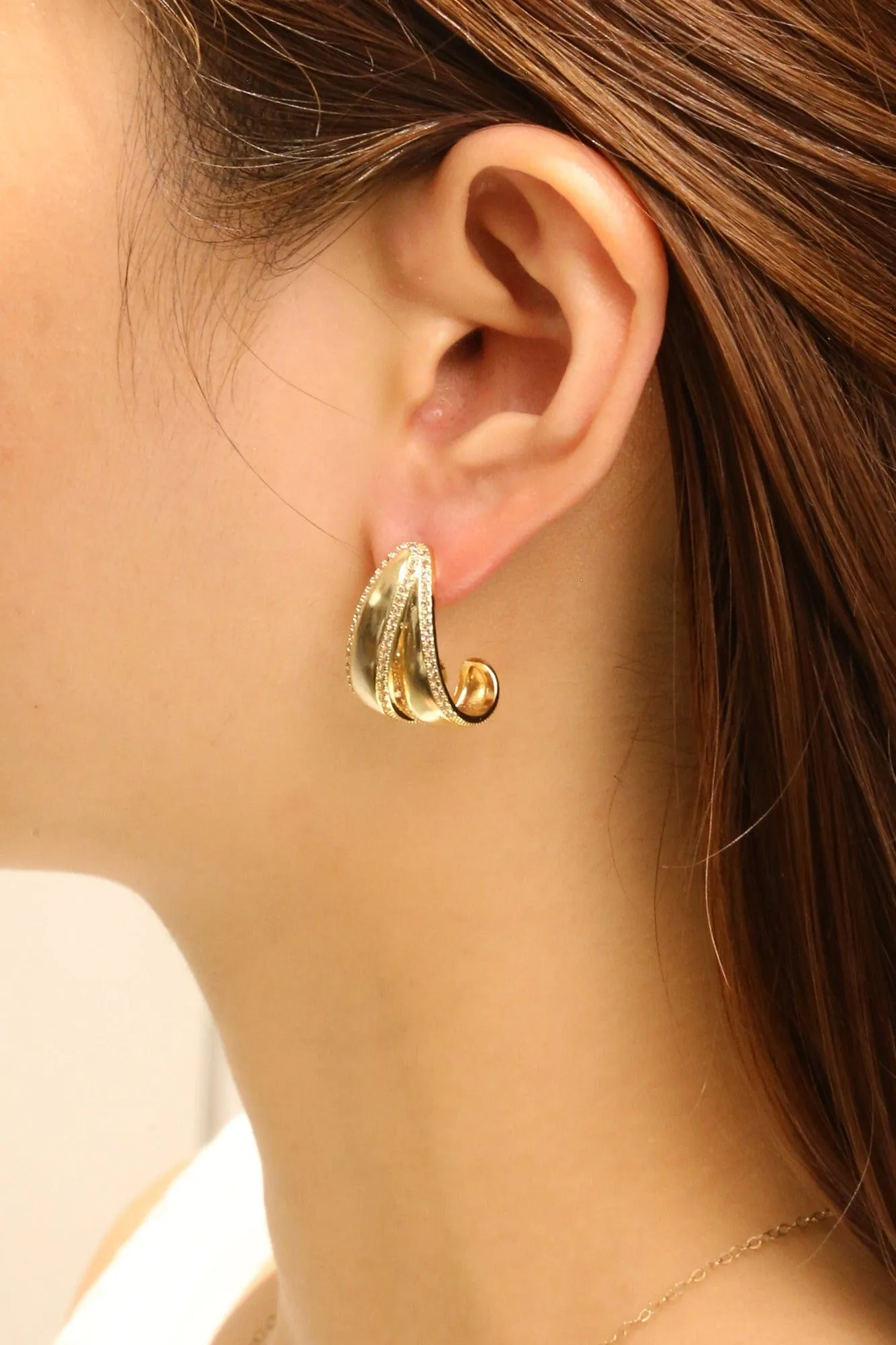 DJE310696 14K Double Layer C Hoop Earrings