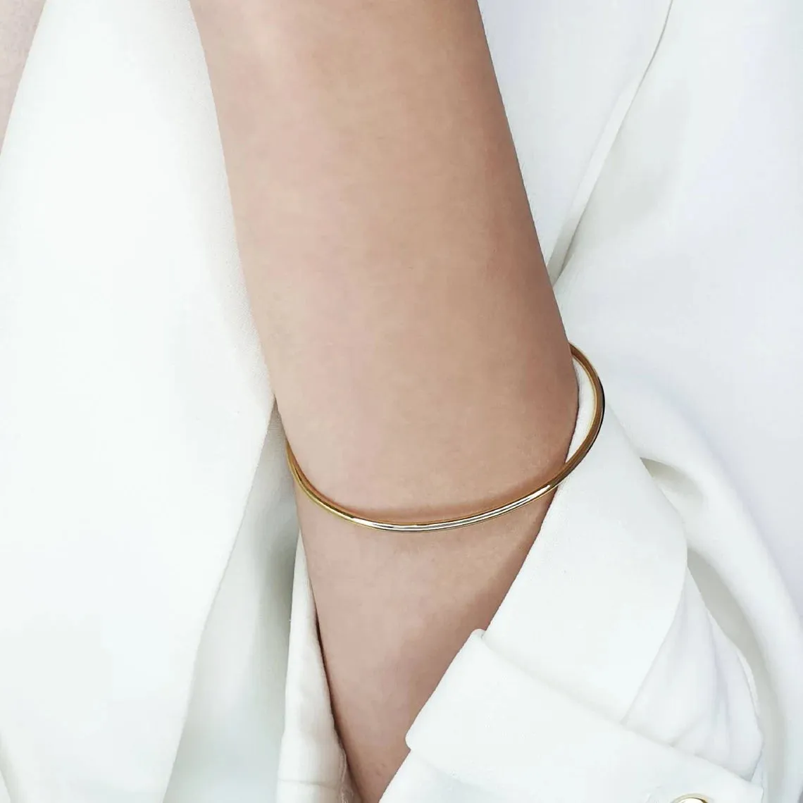 Gold Classic Bangle