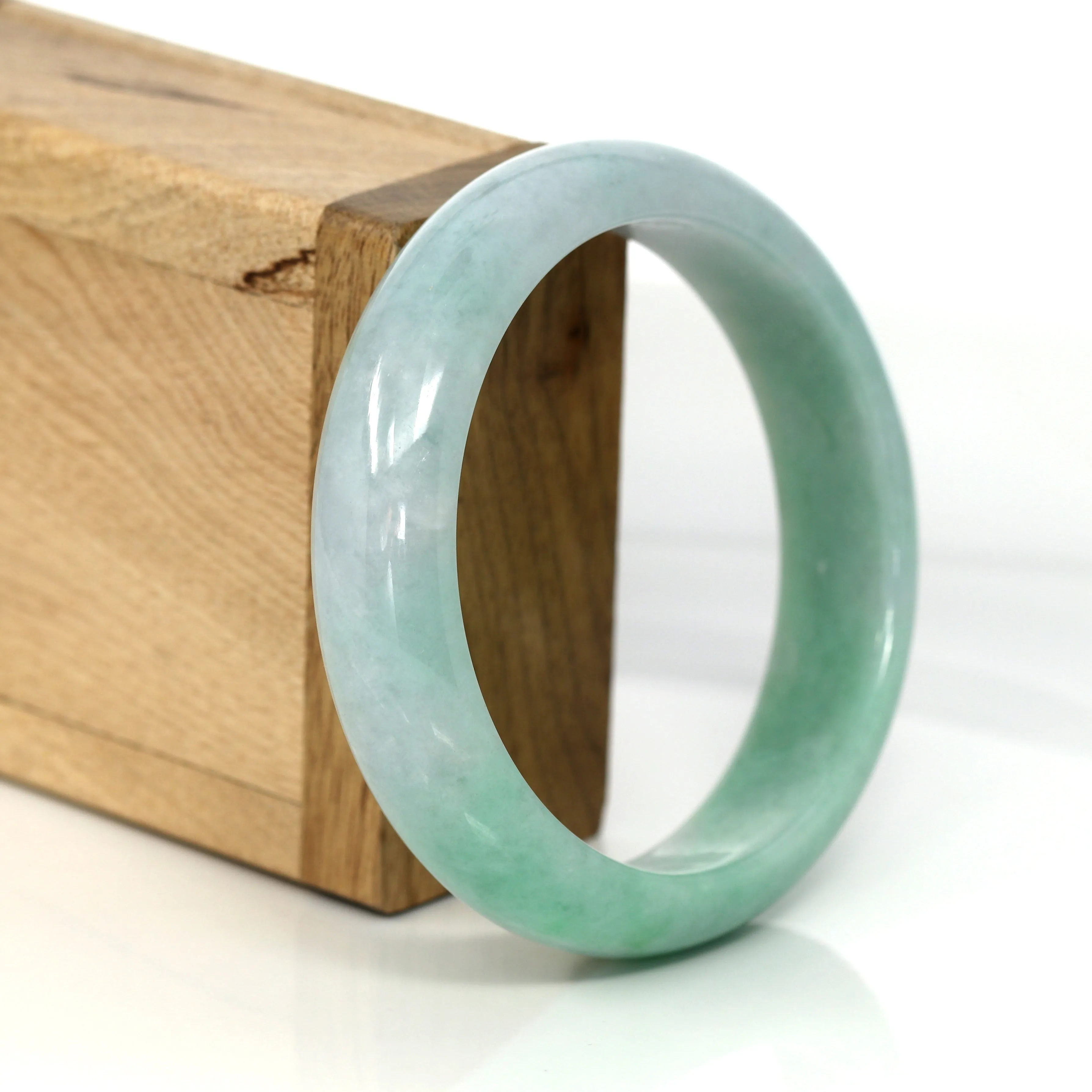 High-quality Lavender-Green Natural Burmese Jadeite Jade Bangle (59.68 mm ) #296