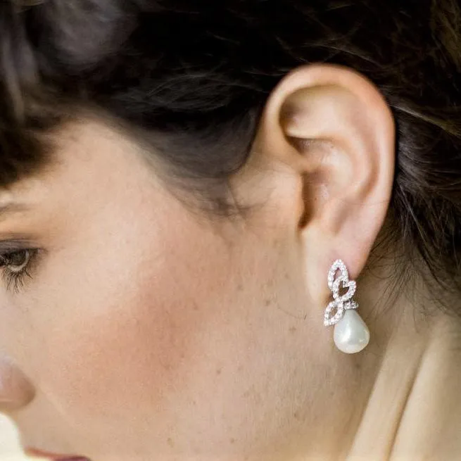 Judy, Pearl & Crystal Drop Earrings