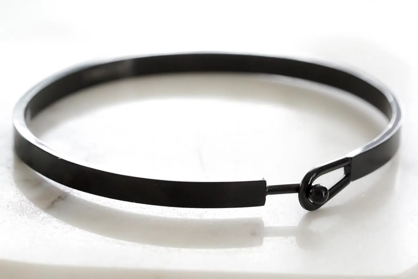 Kinsley Armelle CUFF COLLECTION - BLACK BRACELET