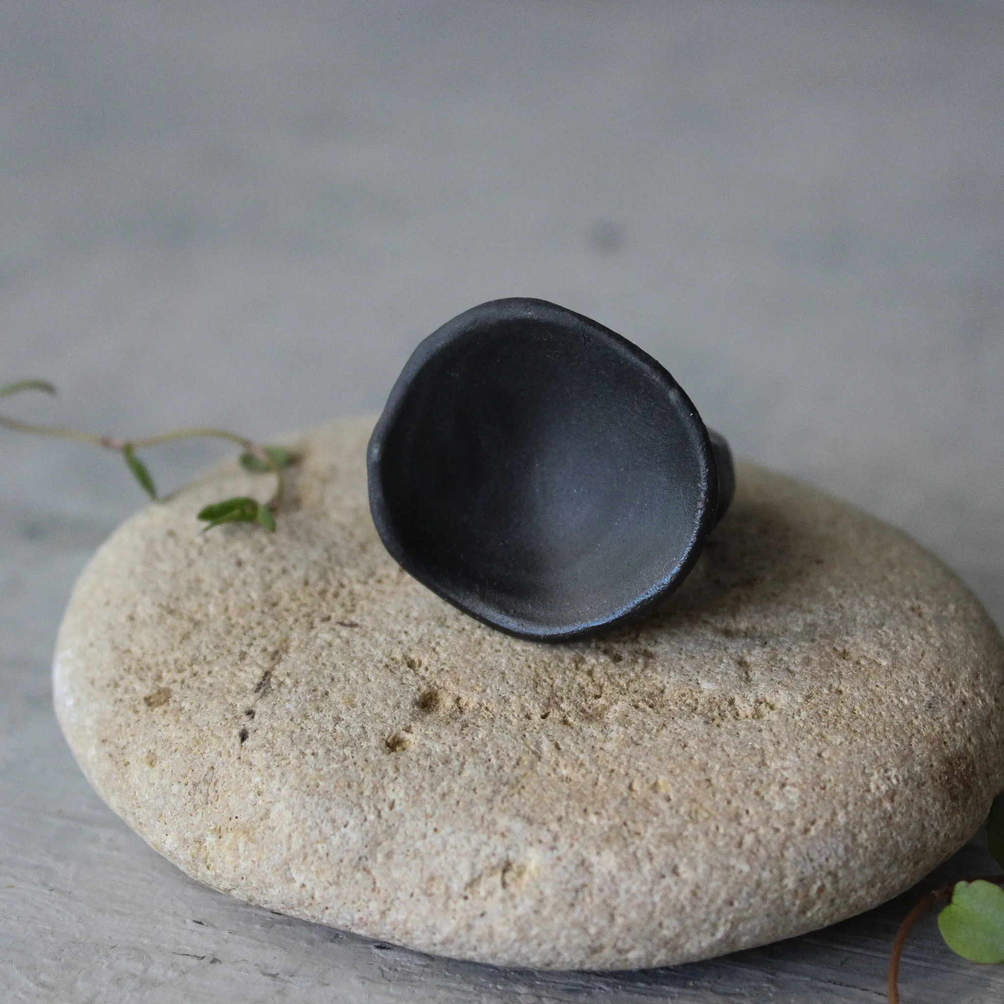 Large Black Satin Porcelain Rings