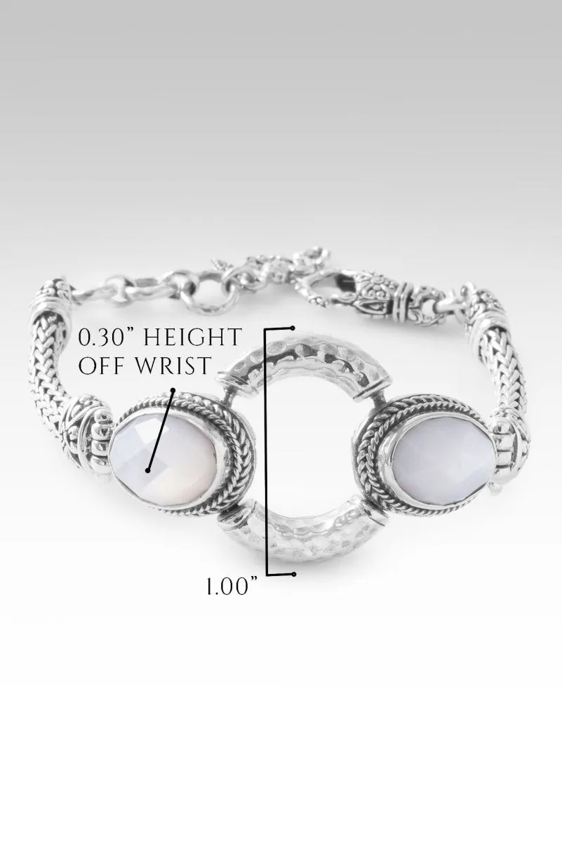 Let Promises Shine Bracelet™ in White Mother of Pearl