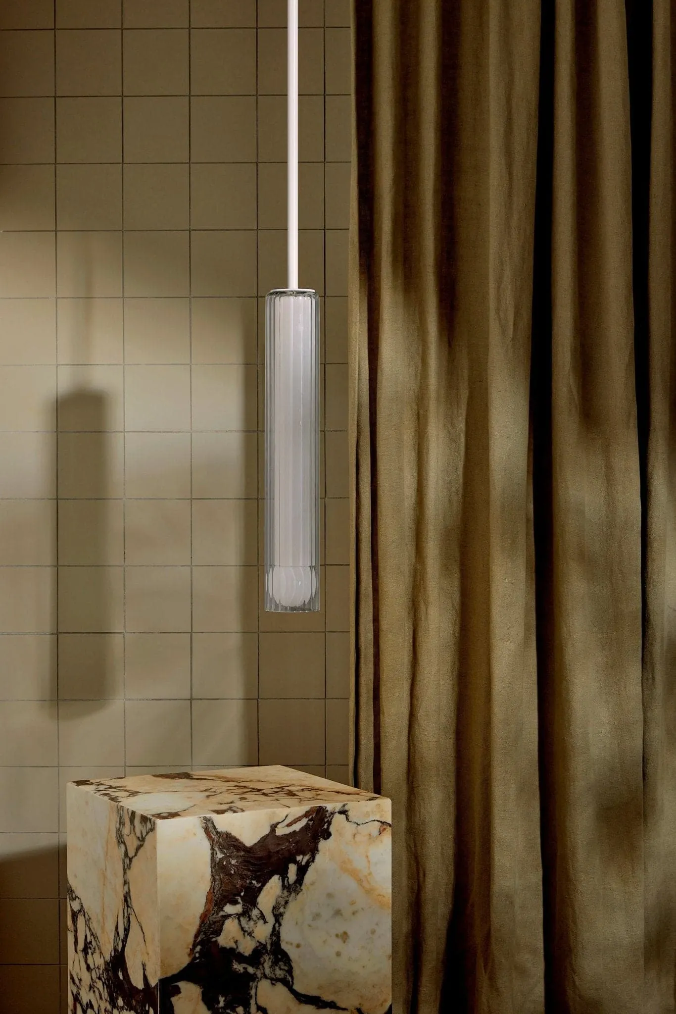 Lini Pendant Light - Solid Rod