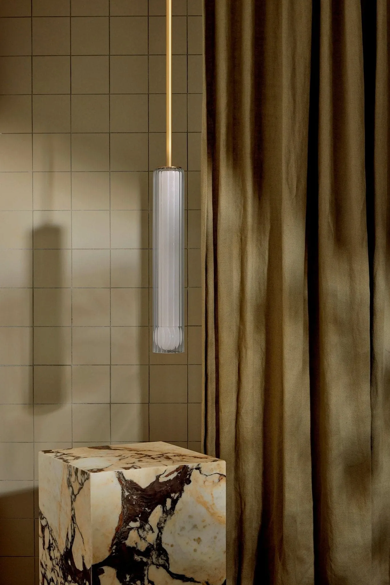 Lini Pendant Light - Solid Rod