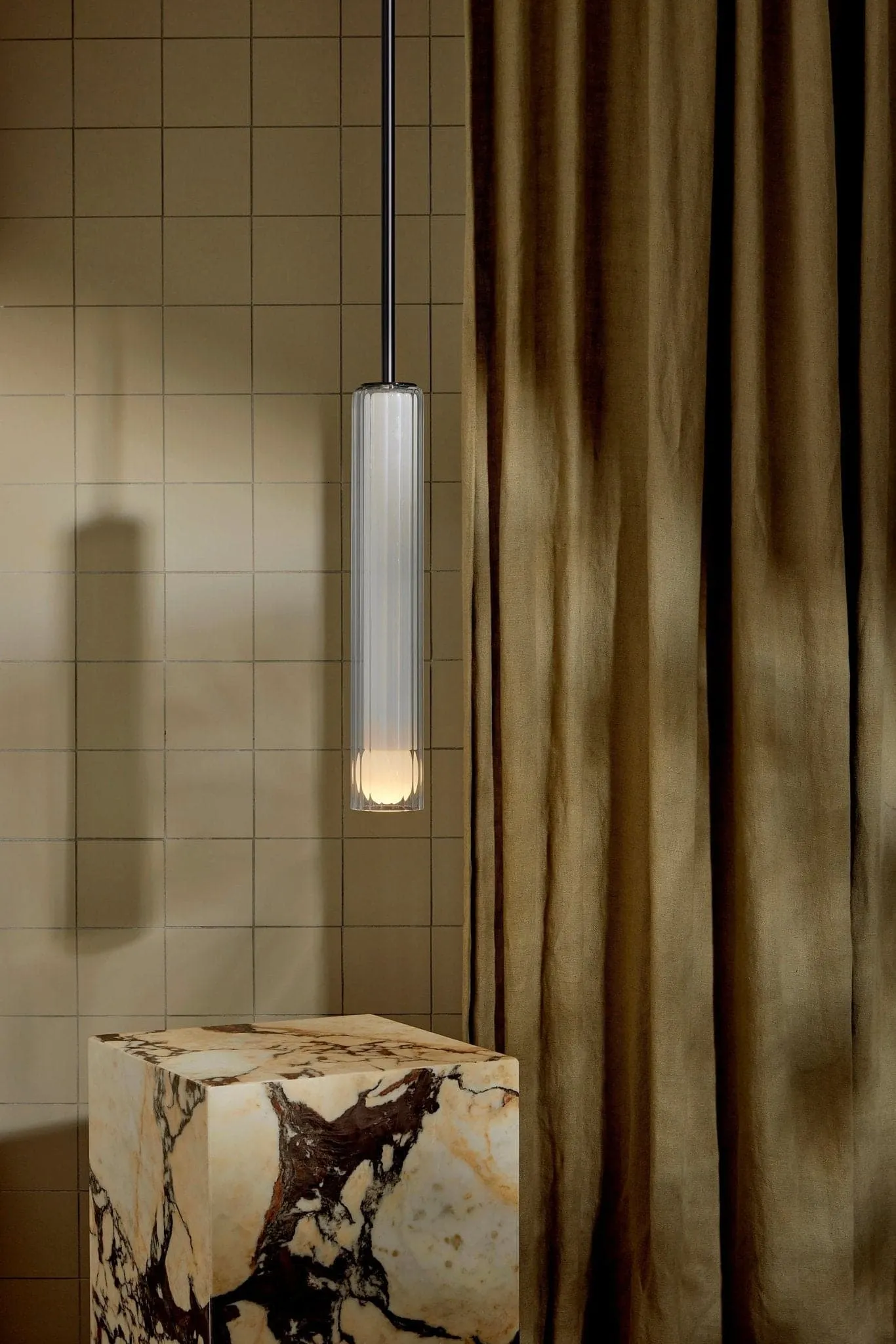 Lini Pendant Light - Solid Rod