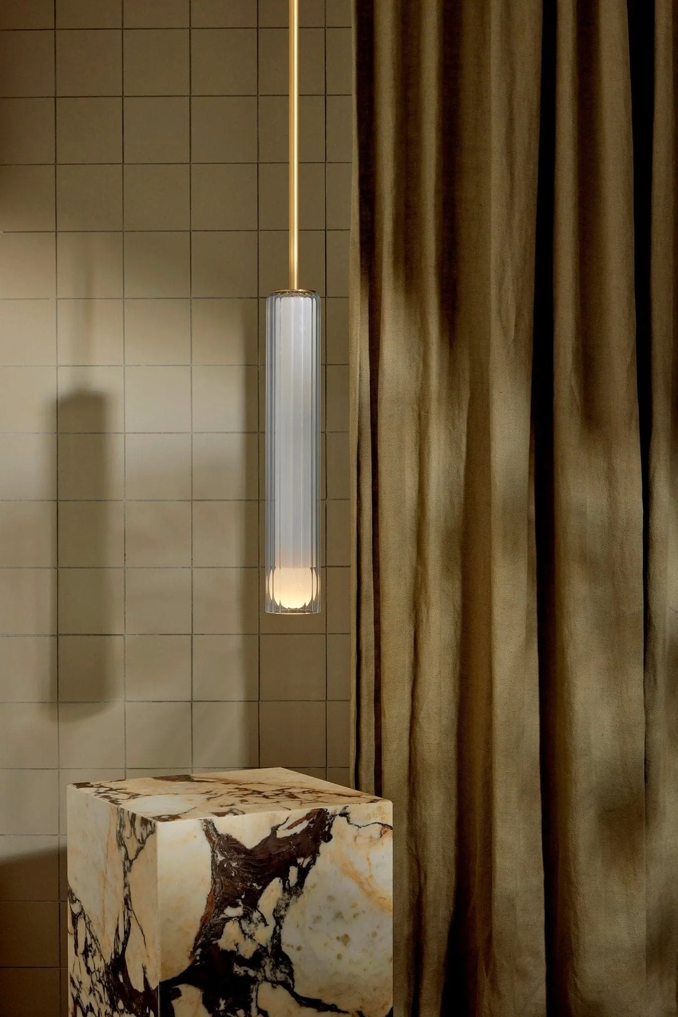 Lini Pendant Light - Solid Rod
