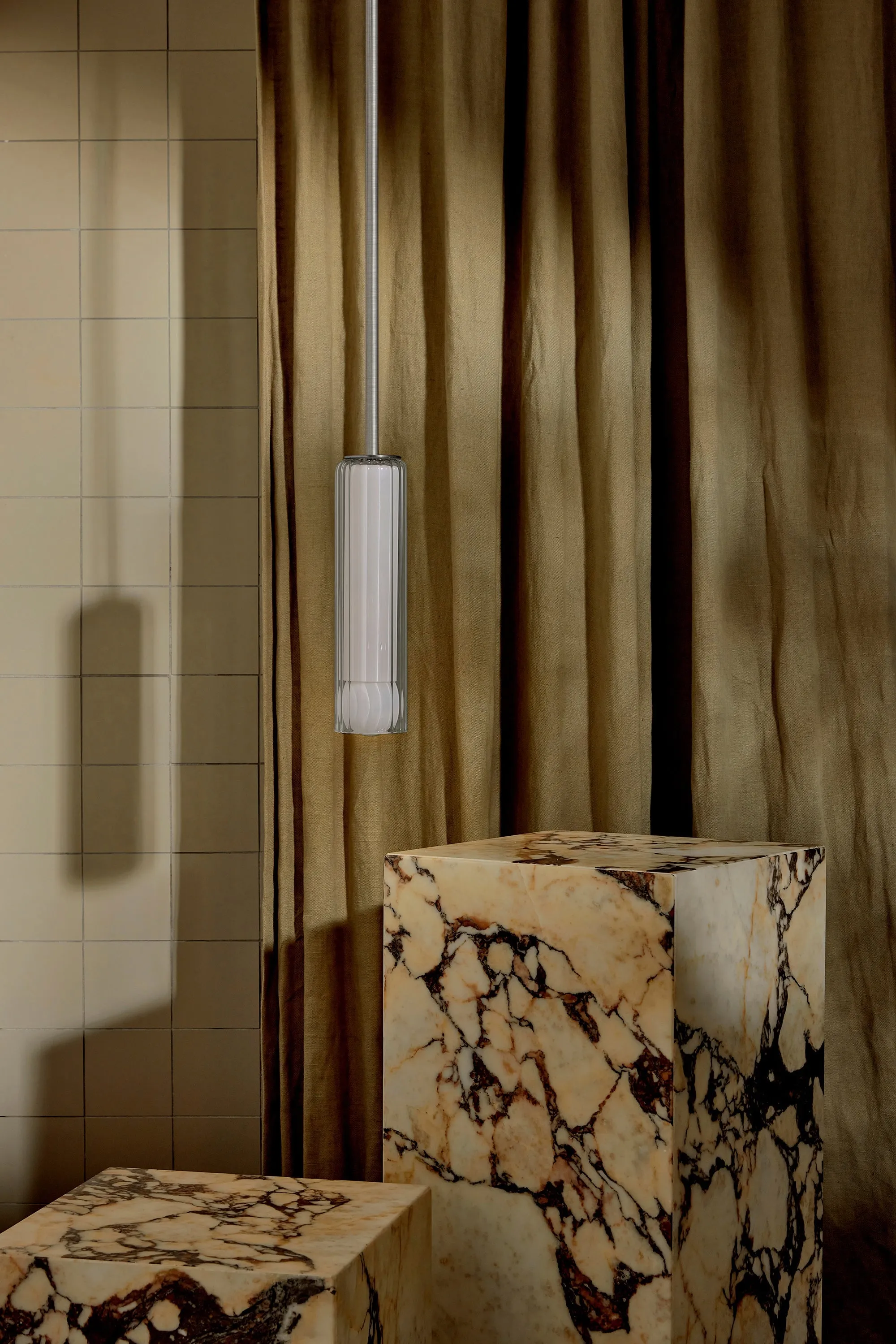 Lini Pendant Light - Solid Rod