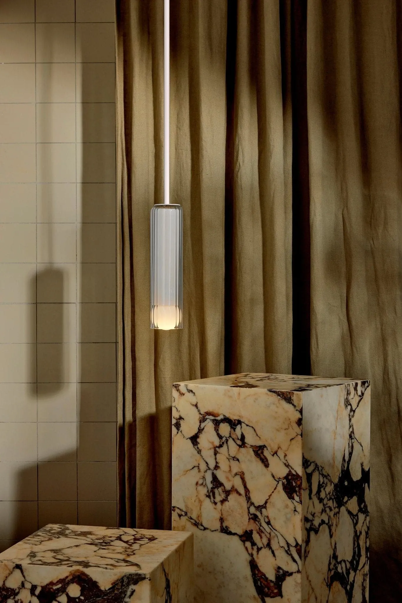 Lini Pendant Light - Solid Rod