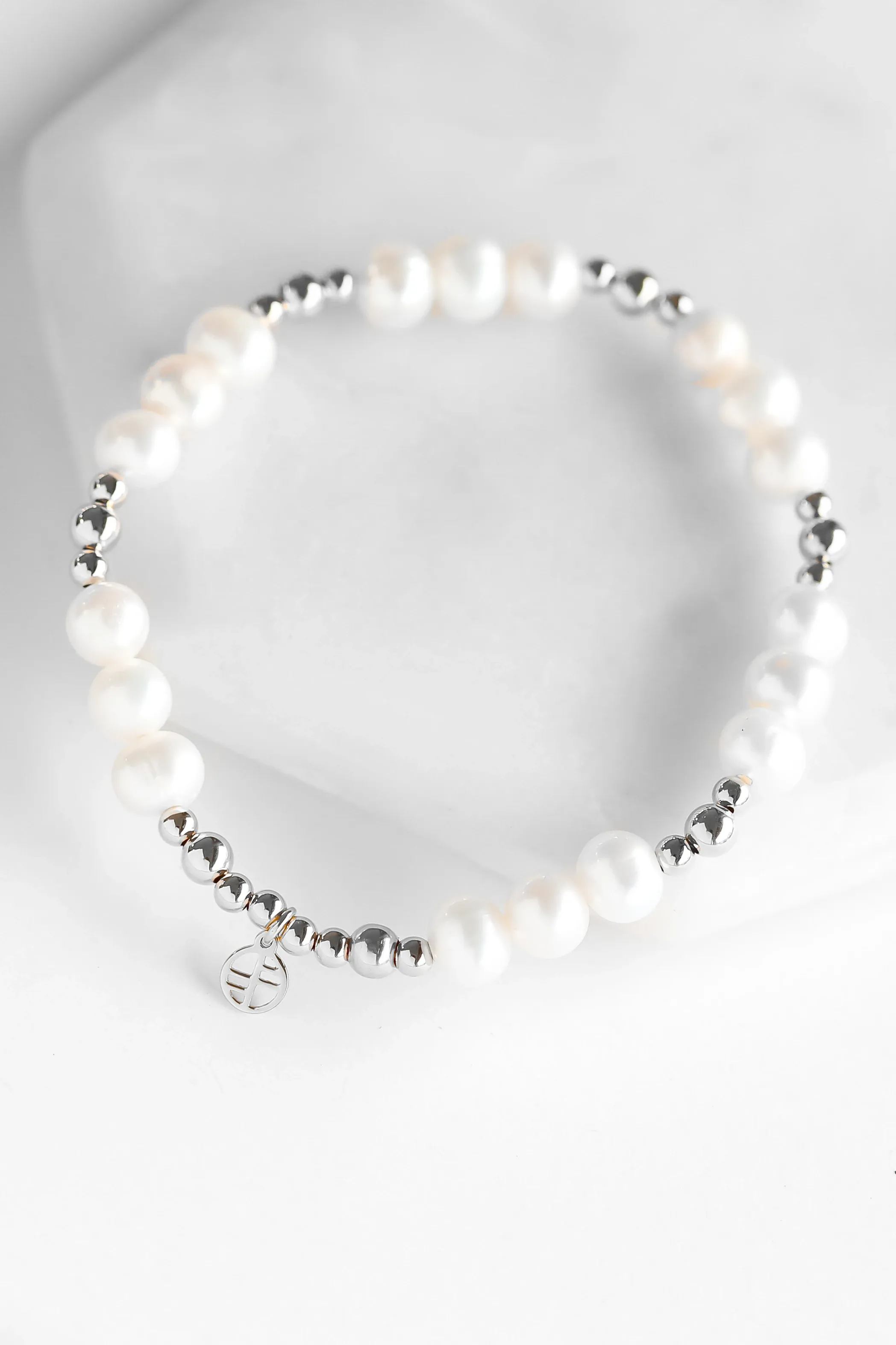 Lulu Pearl Bracelet - Stone of Potential