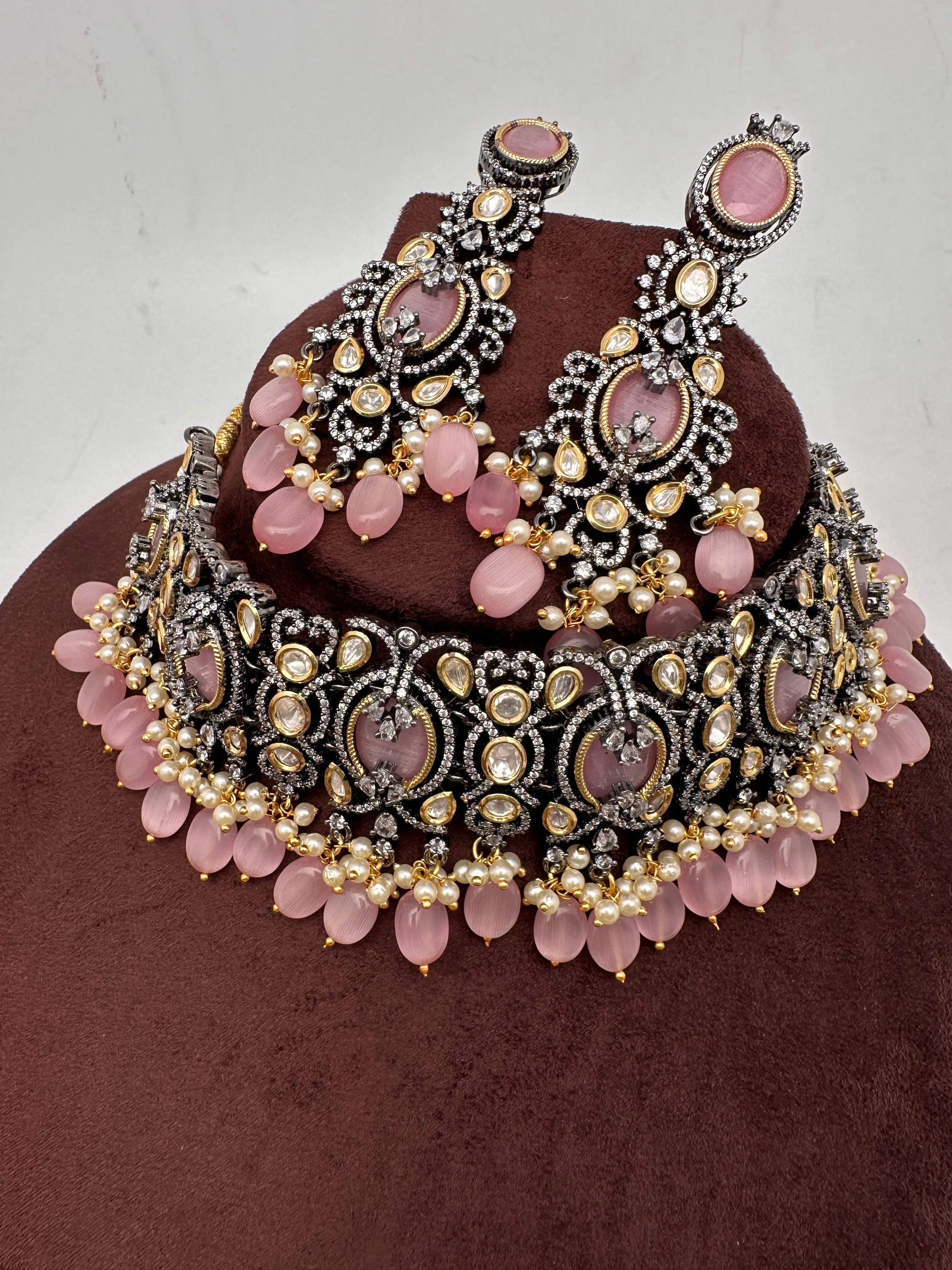 Moissanite Kundan Victorian Finish Color Stone Color beads Choker