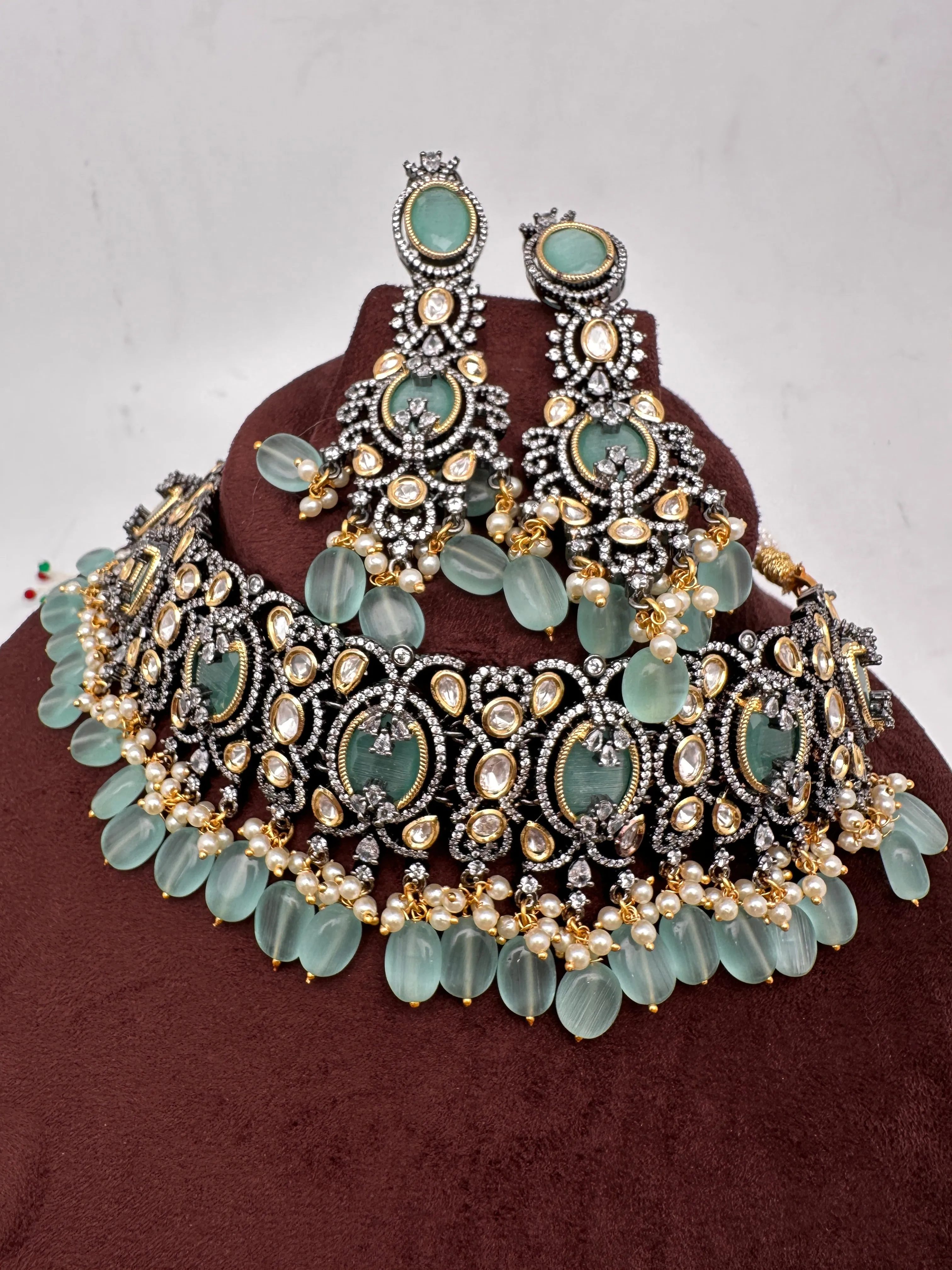 Moissanite Kundan Victorian Finish Color Stone Color beads Choker