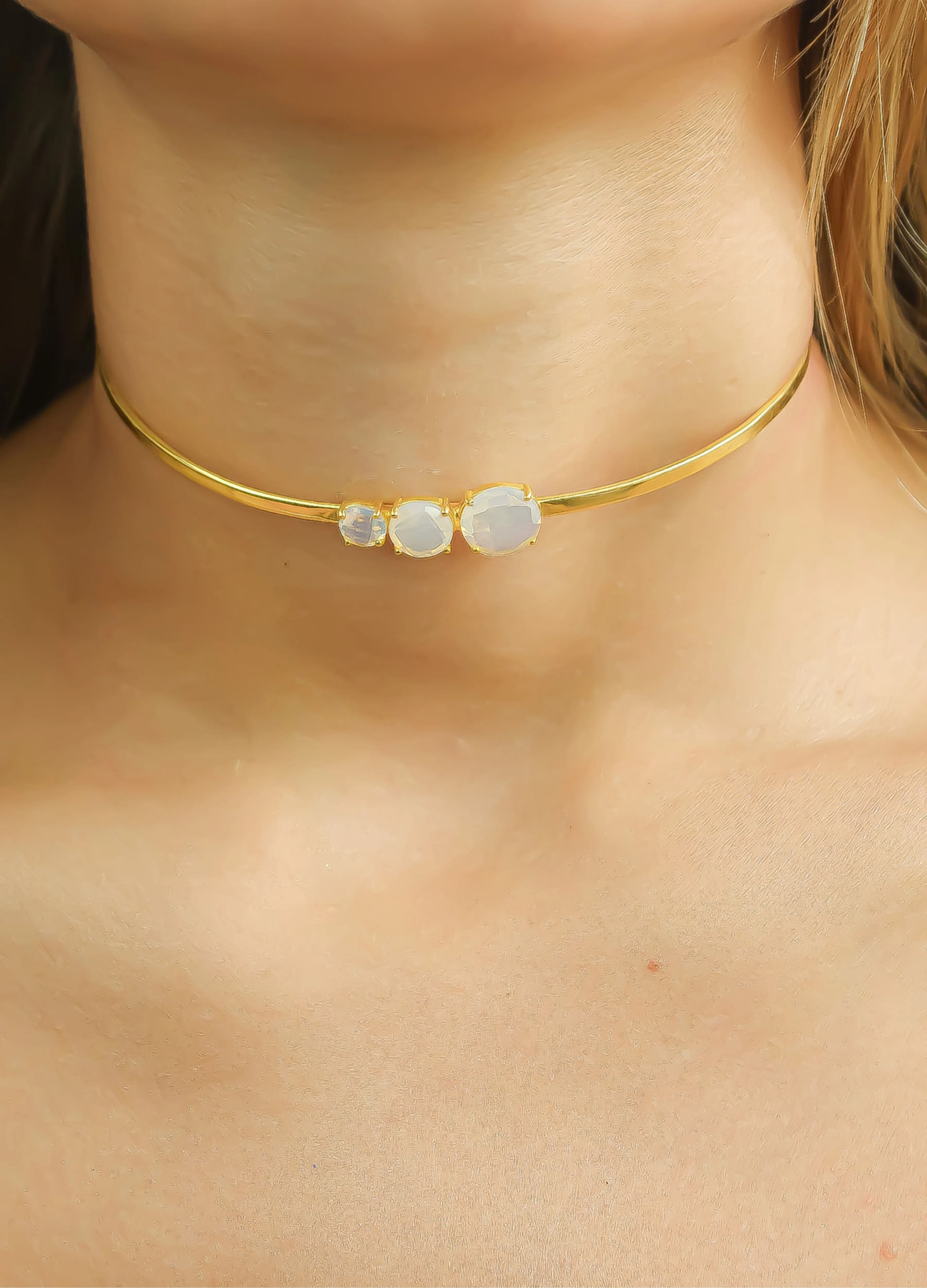 Nura Choker Necklace