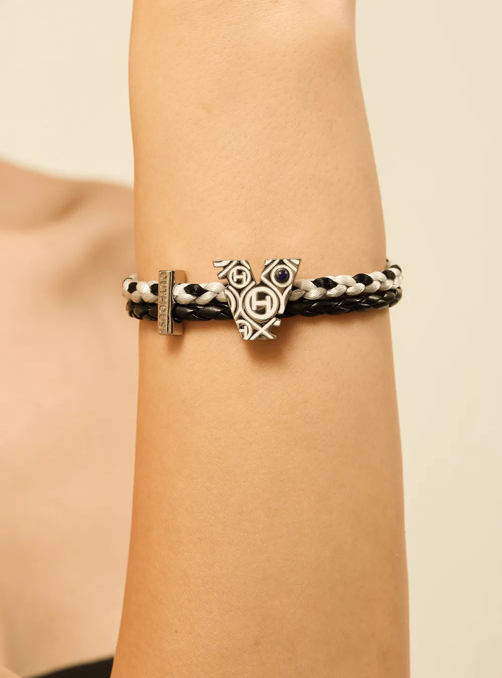 OH Dopamine Bond Bracelet in Noir Black, Silver Finish
