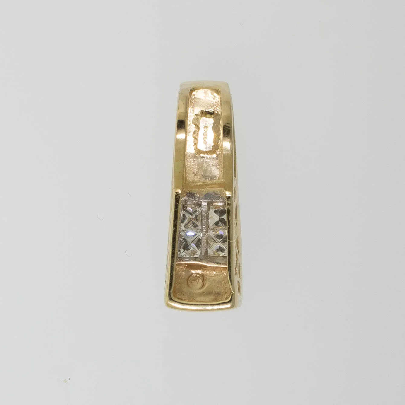 Preowned 14K Yellow Gold Invisible Set Princess Diamond Pendant