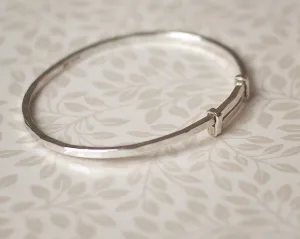 Textured bangle